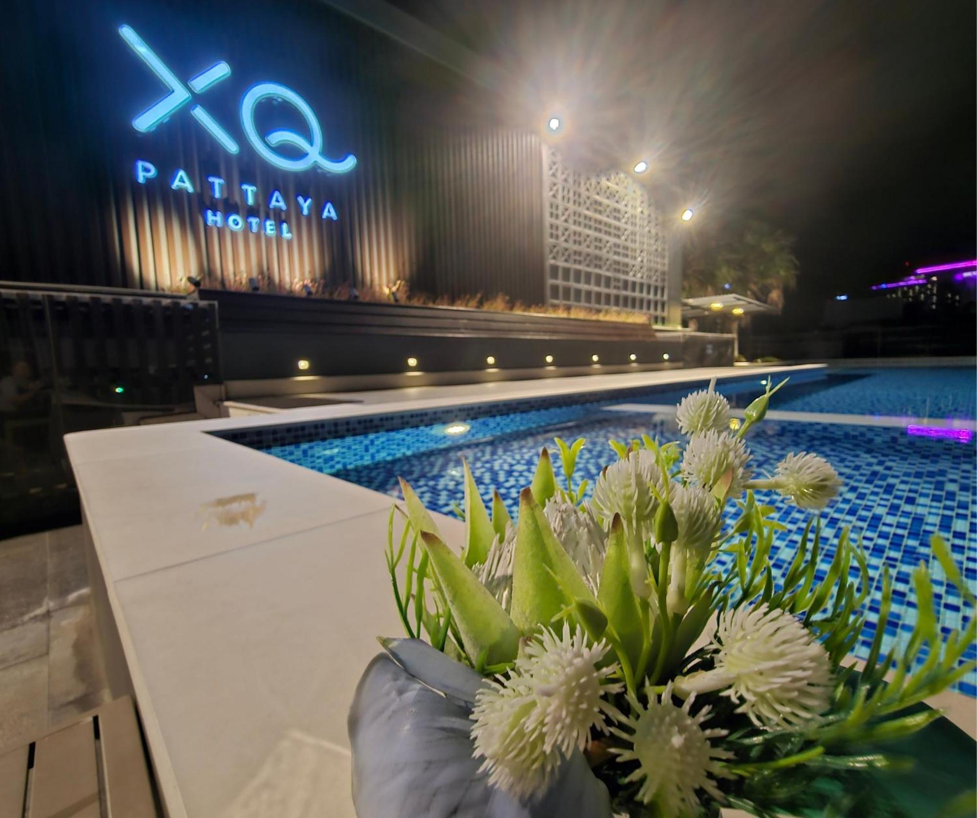 Xq Pattaya Hotel Esterno foto