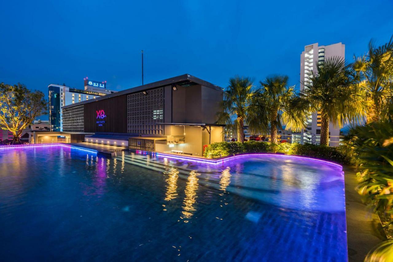Xq Pattaya Hotel Esterno foto